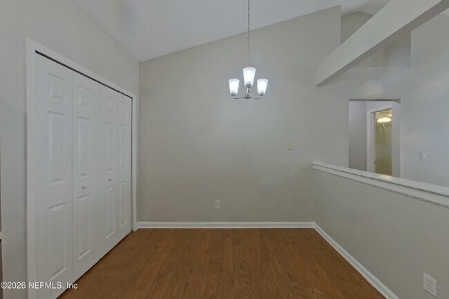 Foto del edificio - 3099 Wavering Ln