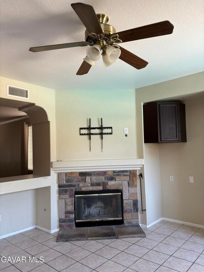 Foto del edificio - 2751 Trudeau Ln