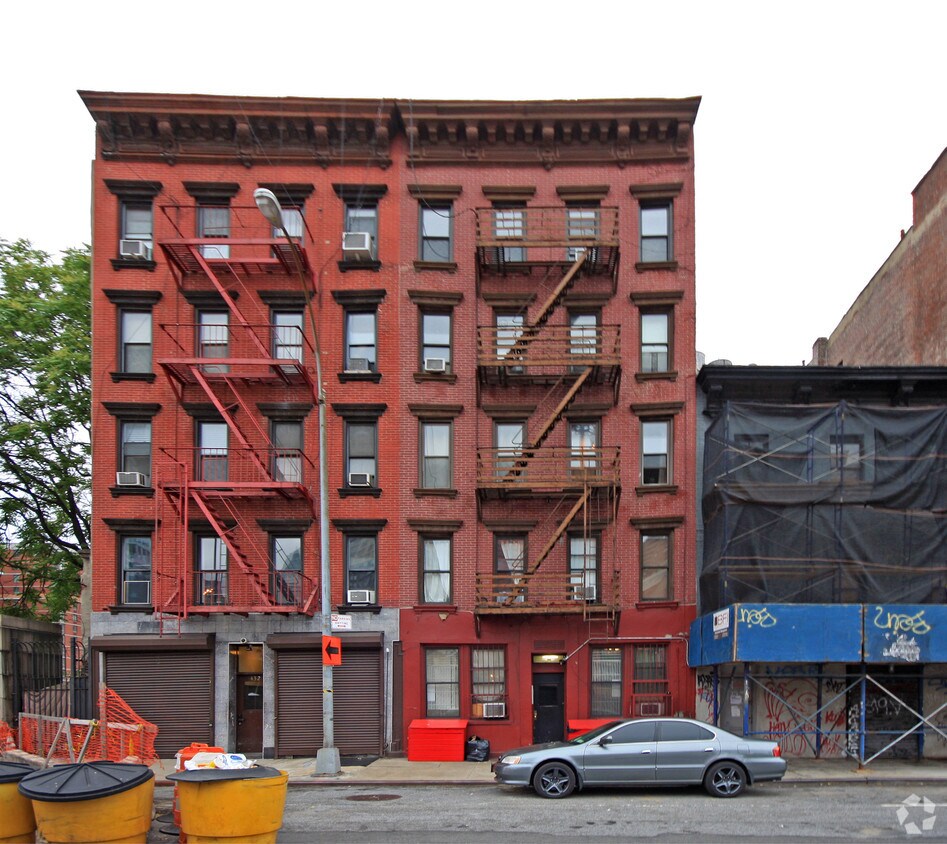 Building Photo - 434 W 38th St