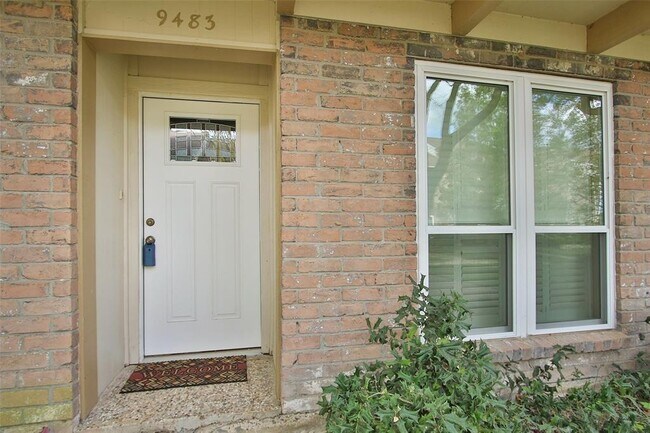Building Photo - 9483 Fondren Rd