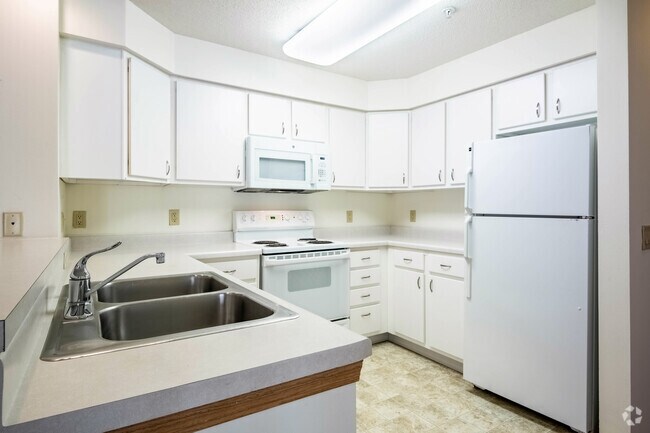 2HAB, 1BA - 1073SF - Weybridge