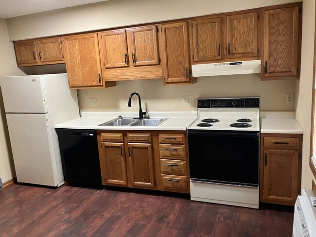 Foto del edificio - 2-Bedroom Townhome in Troy, OH - Available...