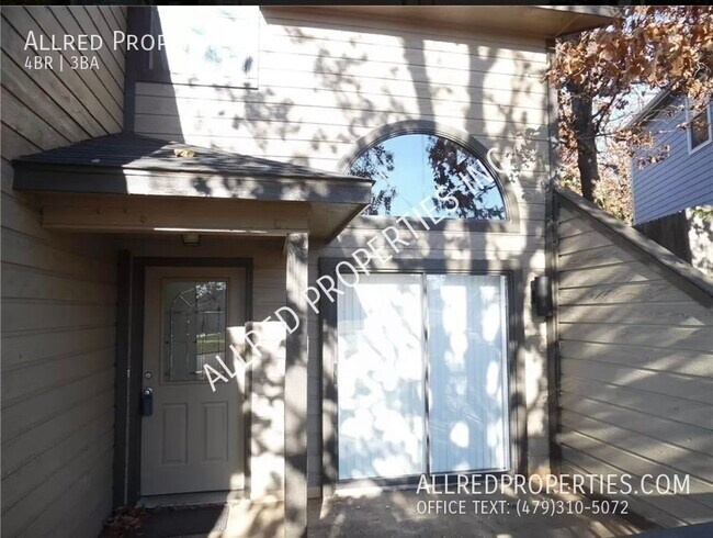 Foto del edificio - Beautiful Large Duplex in Fayetteville