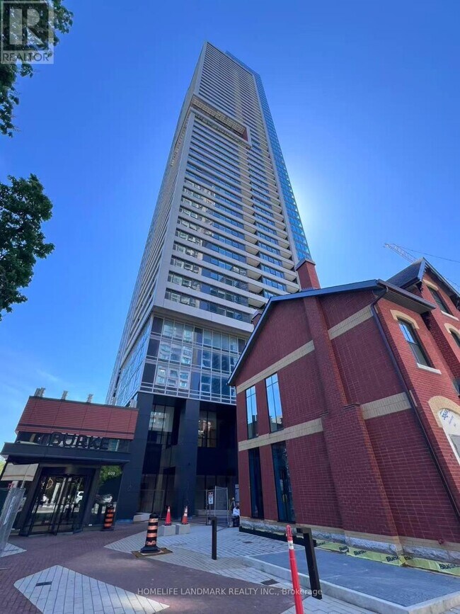 Photo du bâtiment - 609 Sherbourne St