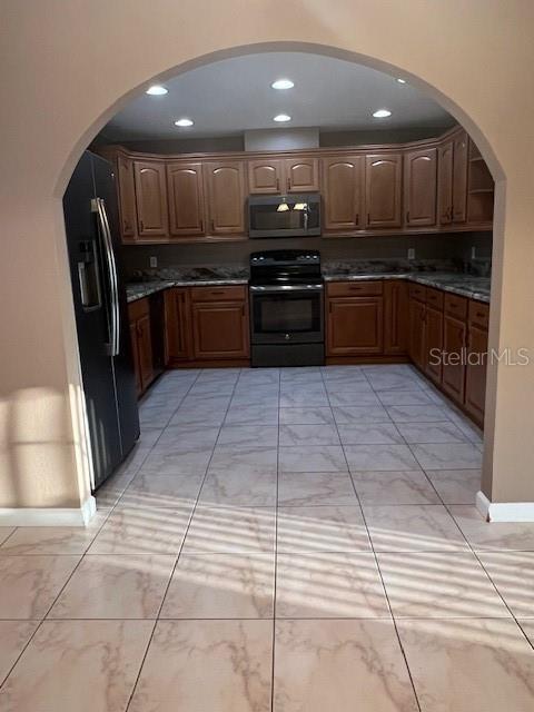 Foto del edificio - 28136 Shirley Shores Rd