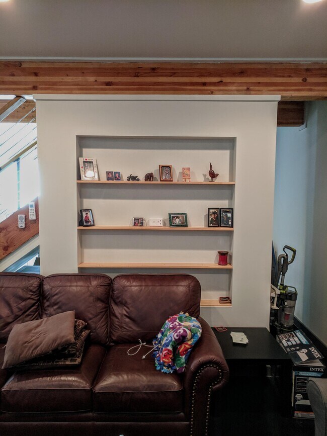 Foto del edificio - 302 N Parker Ave