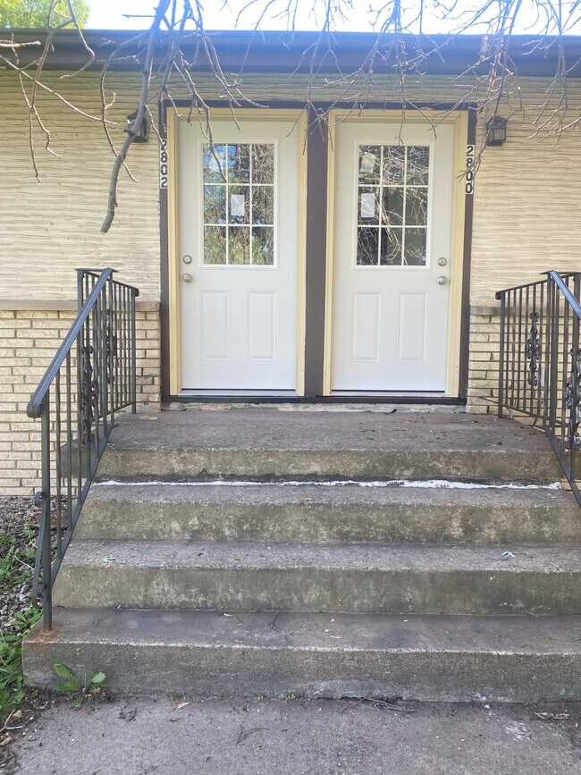 Foto del edificio - 2800 White Bear Ave