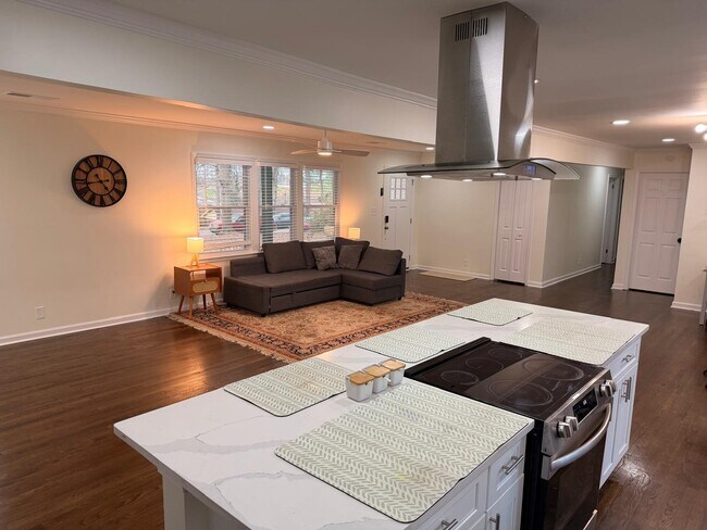 Building Photo - 4068 Monticello Way