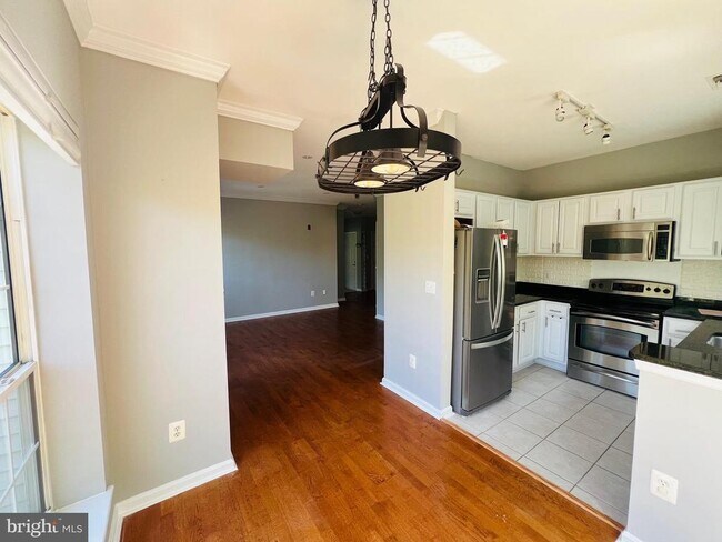 Foto del edificio - 4551 Strutfield Ln