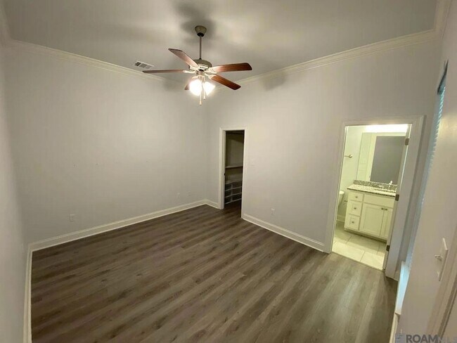 Foto del edificio - 1474 Partierre Ln
