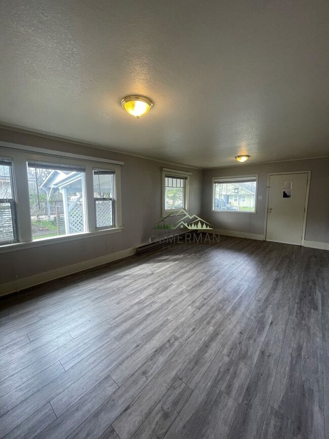 Photo - Newberry Apartment