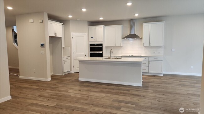 Foto del edificio - 10913 43rd Ave SE
