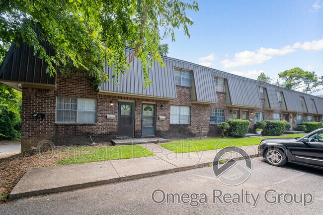 Building Photo - 2699 Hackberry Rd