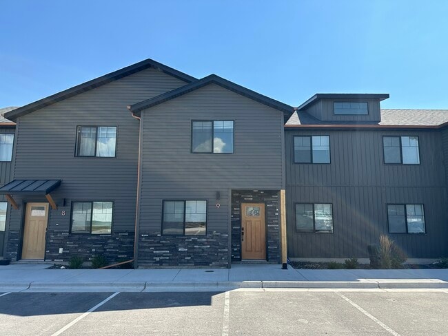 Building Photo - 3780 Philbin Rd