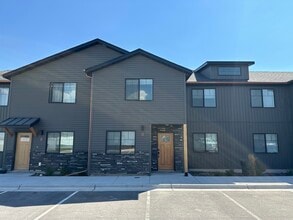 Building Photo - 3780 Philbin Rd