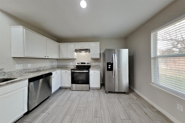 Foto del edificio - 19103 Remington Manor Dr