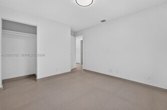 Building Photo - 3036 N 58th Ave
