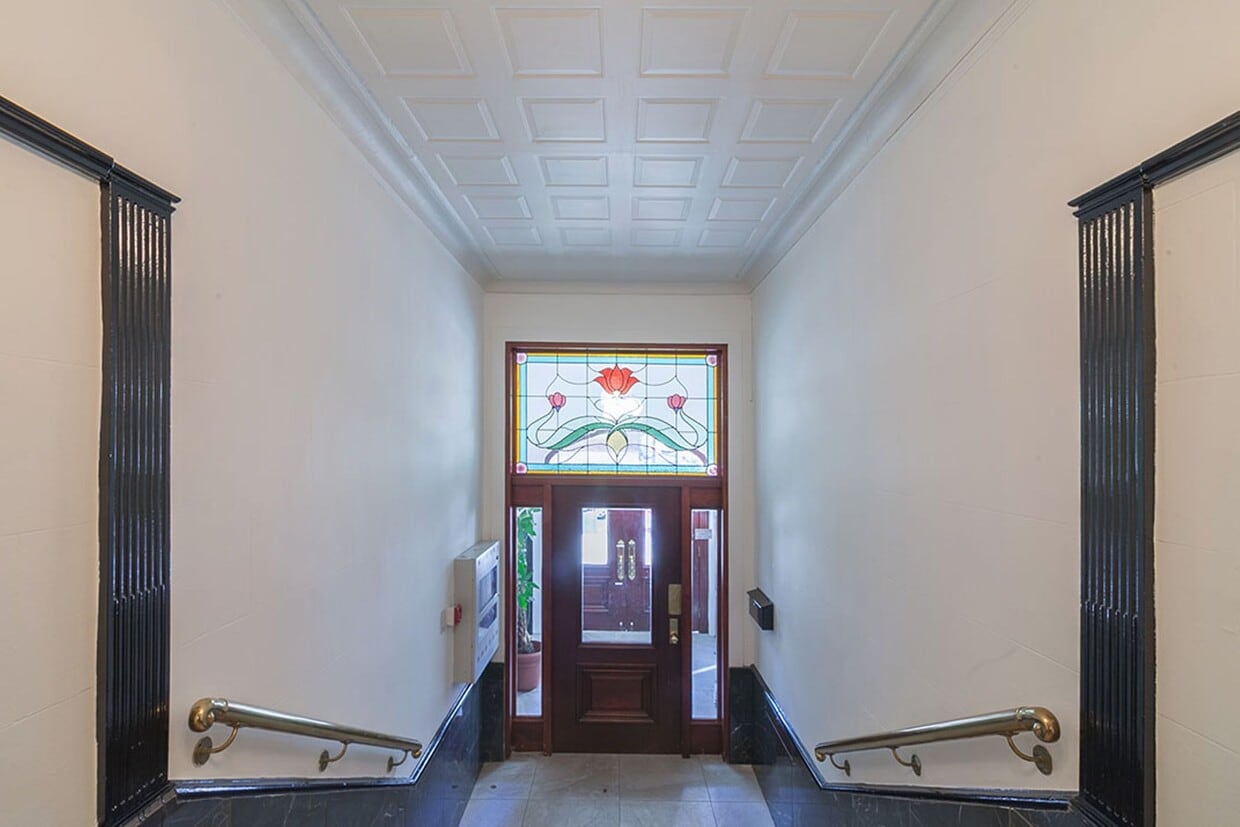 Photo du bâtiment - 1245 Rue St Marc
