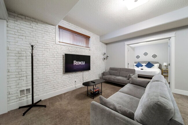 Building Photo - 3573 Cherry Landing SW
