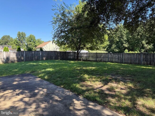 Foto del edificio - 862 Derby Farms Dr