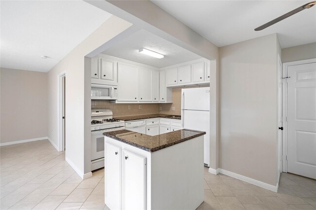 Foto del edificio - 230 W 27th St