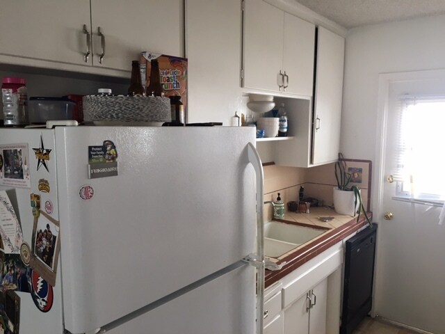 Foto del edificio - 4863 1/2 Santa Cruz Ave