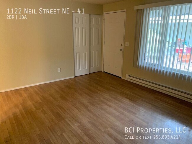 Foto del edificio - 1122 Neil St NE