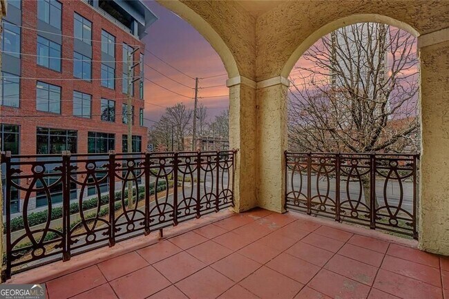 Building Photo - 2855 Peachtree Rd NE
