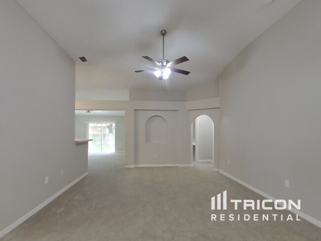 Foto del edificio - 12266 Glenn Hollow Dr