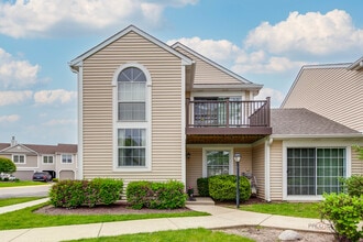 Building Photo - 614 Le Parc Cir