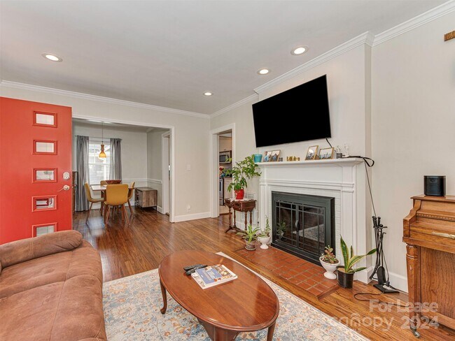 Foto del edificio - 1425 Lyon Ct