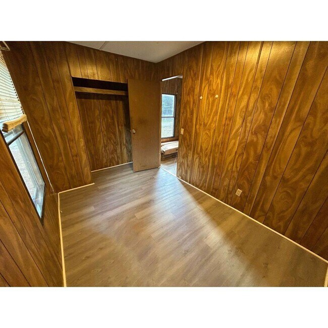 Foto del edificio - 4502 E Old Marion Hwy