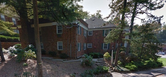 Fotografía del edificio - Grover Cleveland Apartments