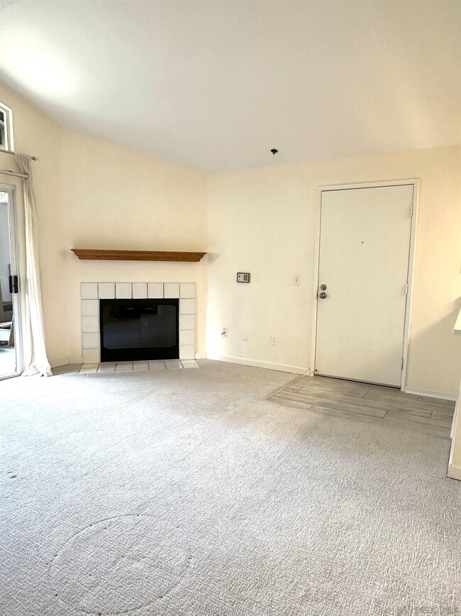 Building Photo - 17161 Alva Rd