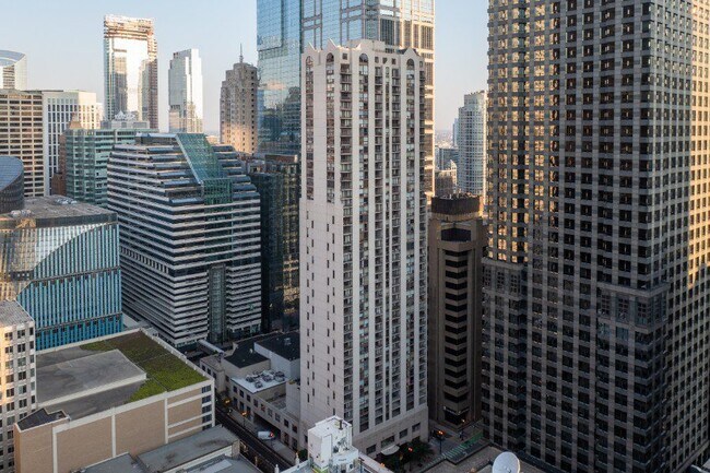 Building Photo - 200 N Dearborn St