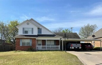 Building Photo - 2504 Tanglewood Ct