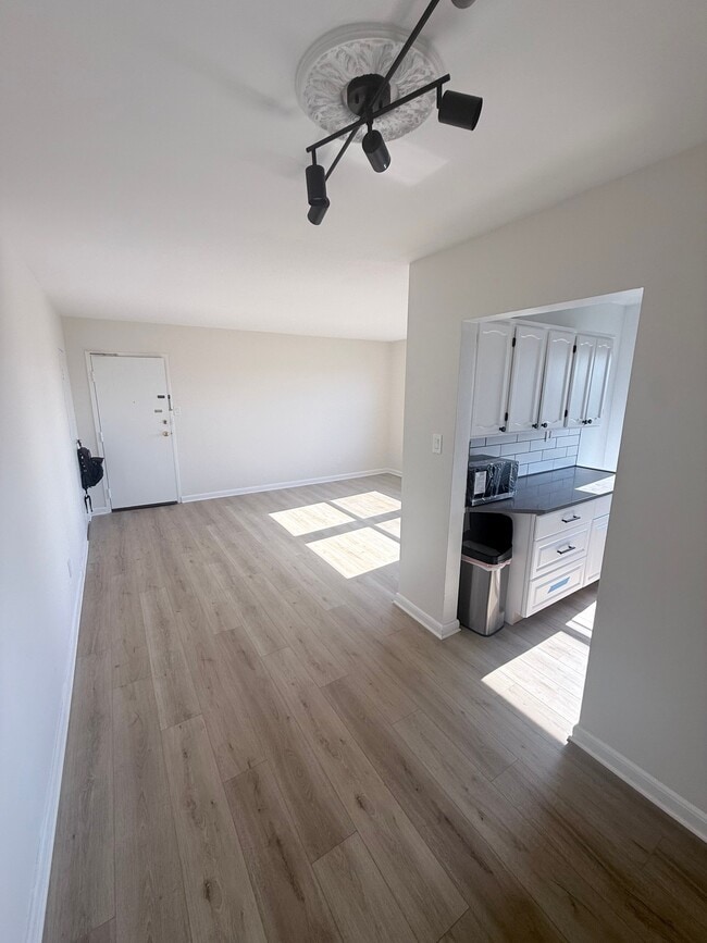 Photo - 2720 7th St NE Apartment