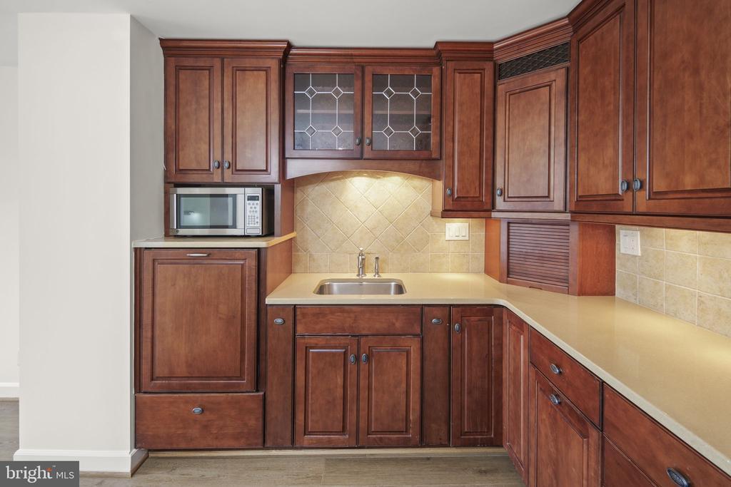 Foto principal - 8340 Greensboro Dr