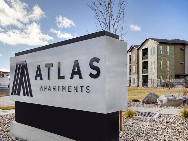 Señal de entrada al Atlas - The Atlas Apartments