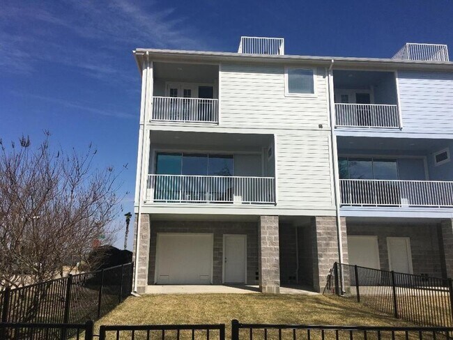 Building Photo - 2702 Veranda Falls