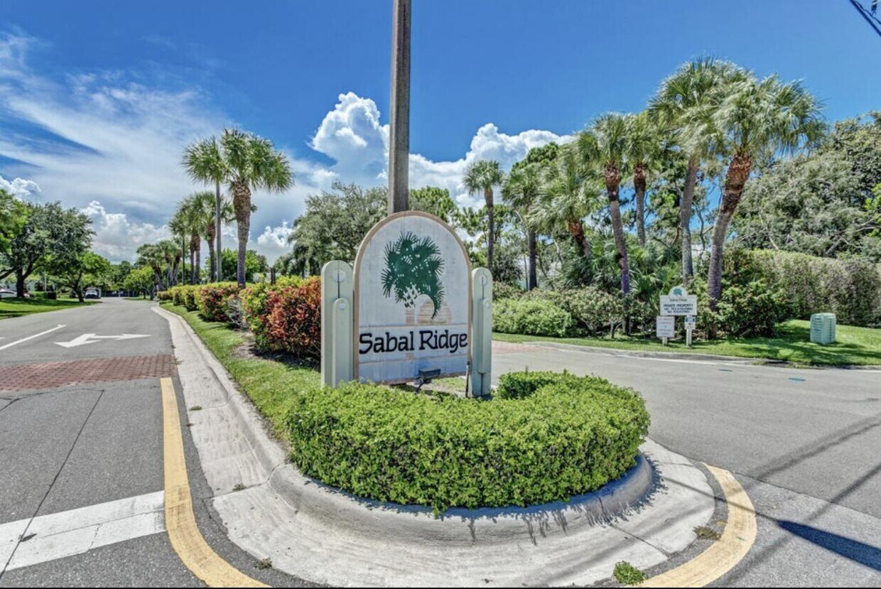 1901 Sabal Ridge Ct Unit A, Palm Beach Gardens, FL 33418 Condo for