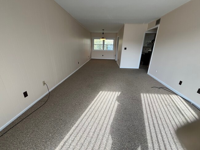 Building Photo - 535 S Wayne St