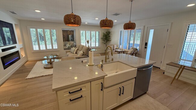 Building Photo - 3439 Highwood Ct