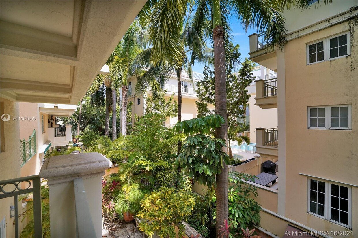 Foto principal - 730 3rd St