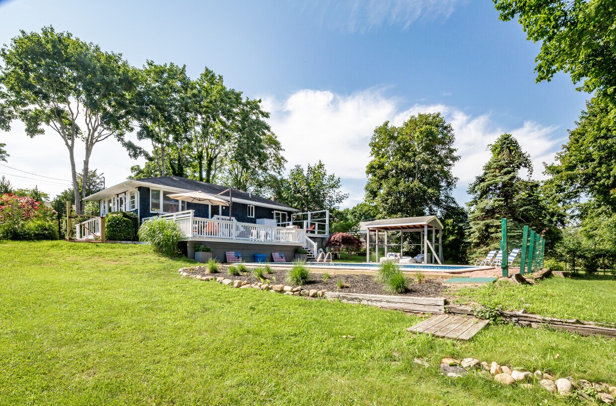 Primary Photo - 18 Miller Ln Terrace