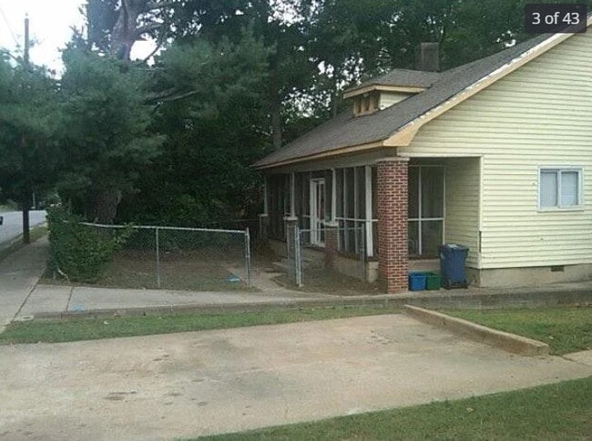 Building Photo - 341 Athens Ave