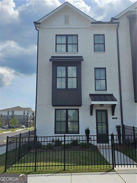 Building Photo - 500 Healy Dr