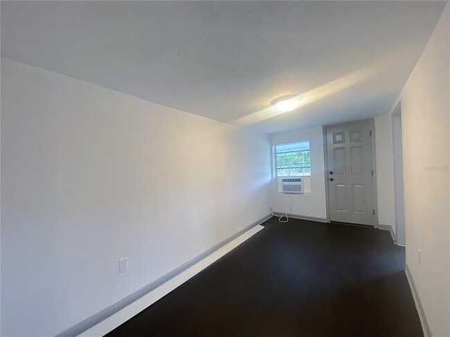 Foto del edificio - 622 Booker Ave