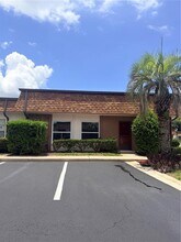 Building Photo - 6050 Chesham Dr