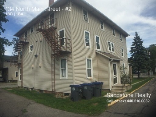 Primary Photo - 134 N Main St